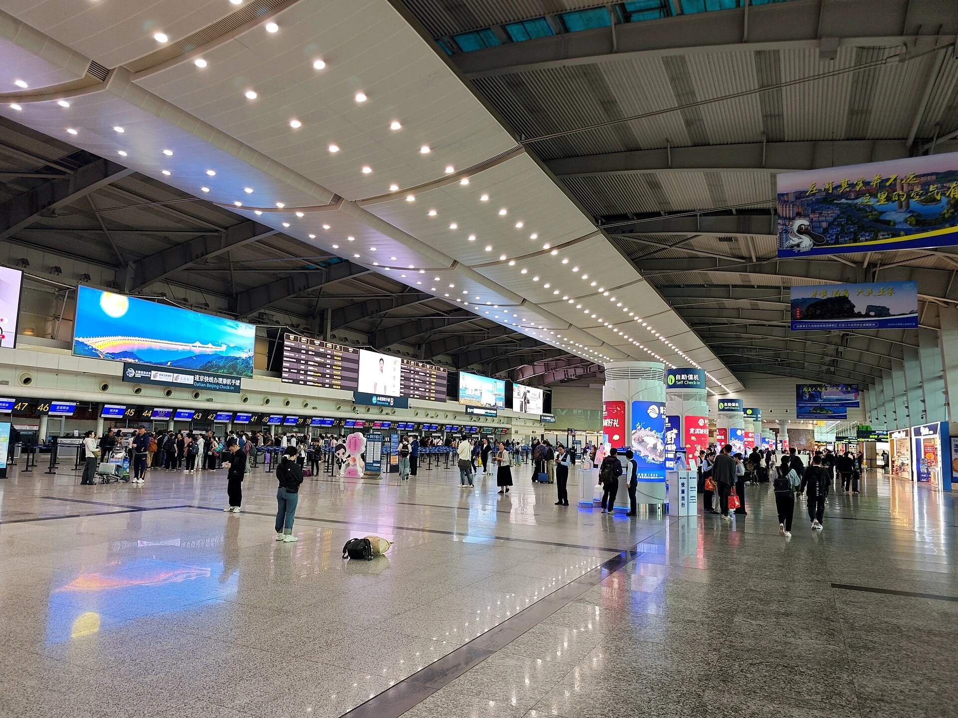 周水子国际机场T2国内出发层